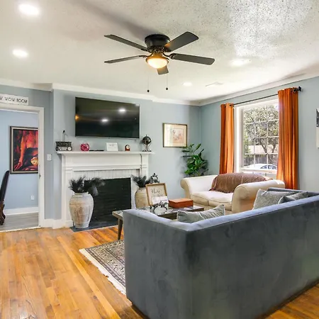 Clarksdale Home Close To Music Festivals!